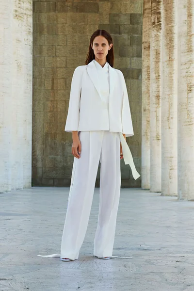 Look 3